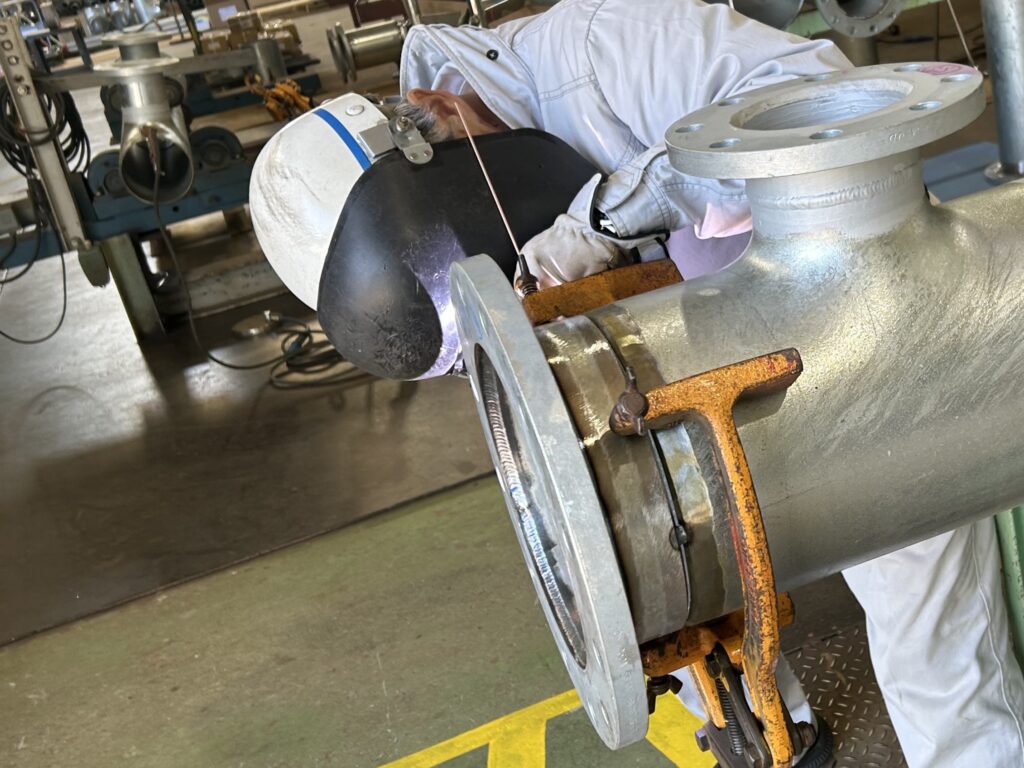 配管仮付け